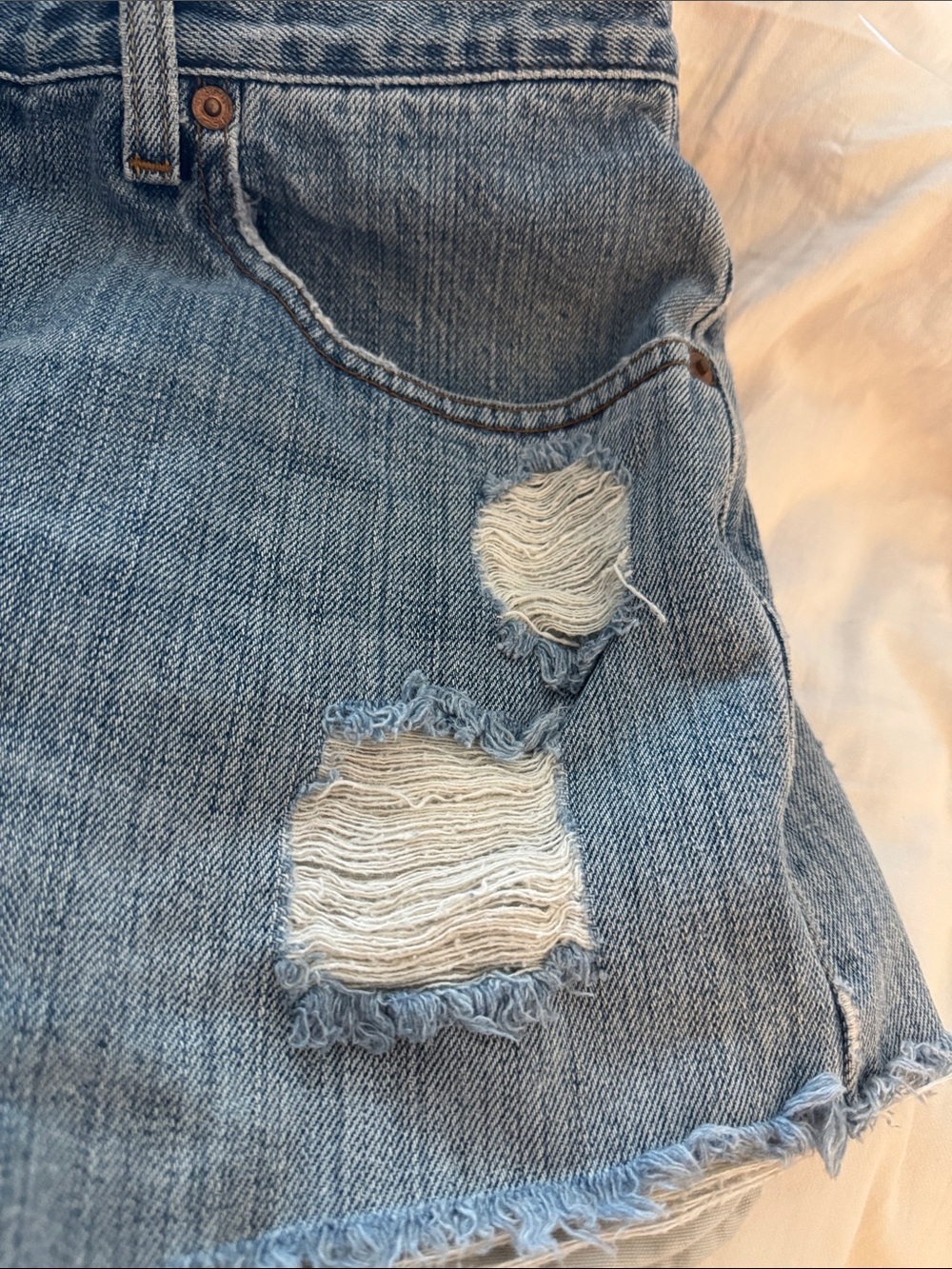 Levi’s 569 Loose Straight Cutoff Denim Shorts W34 Distressed Raw Hem Blue Jeans - Picture 6 of 11